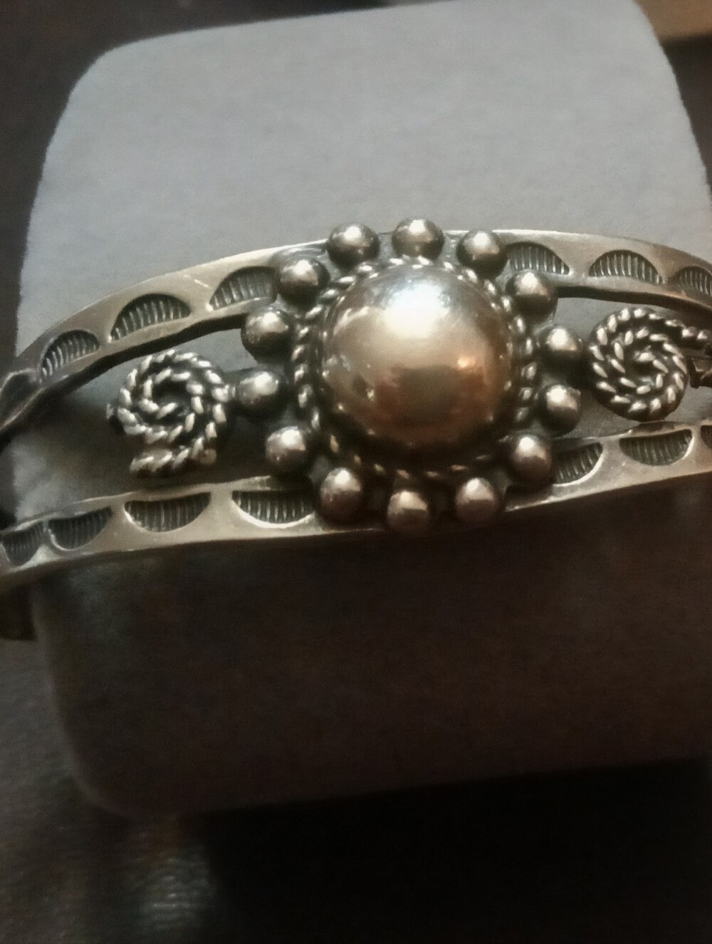 Sterling Silver Southwest Navajo Domed Medallion Cuff Bracelet